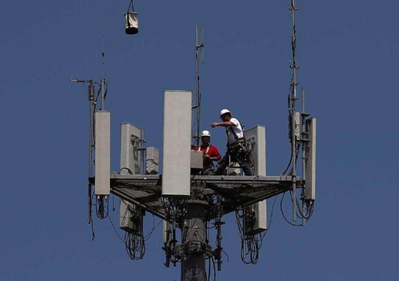 邊境通信基站設備安裝現(xiàn)場圖  - 廣西科毅光通信 邊境通信基站設備安裝現(xiàn)場圖  - 廣西科毅光通信