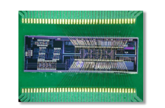 16×16 MZI光開關(guān)陣列封裝實(shí)物-廣西科毅光通信 16×16 MZI光開關(guān)陣列封裝實(shí)物-廣西科毅光通信